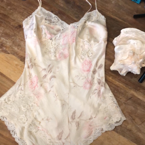 90’s Vintage Victoria’s Secret Silk teddy - Picture 1 of 13
